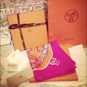 🎉REDUCED🎉Hermes scarf