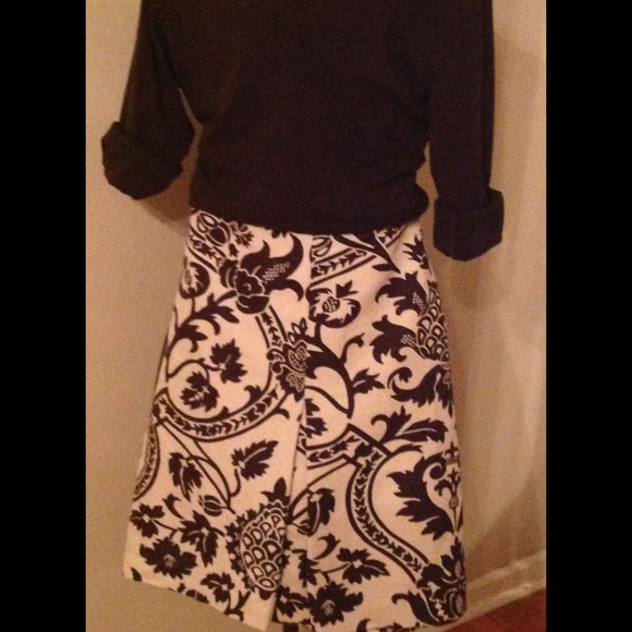 🔴🔴SOLD🔴🔴Loft brown and tan skirt - Picture 3 of 3