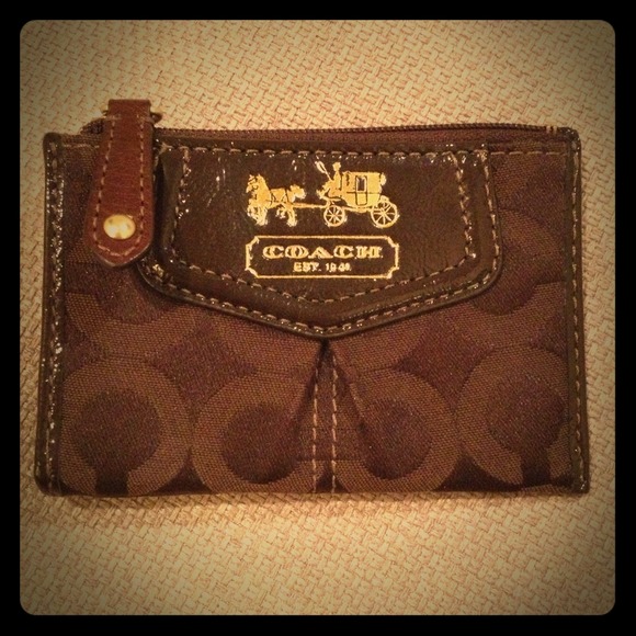 SOLD Authentic Coach card case / wallet