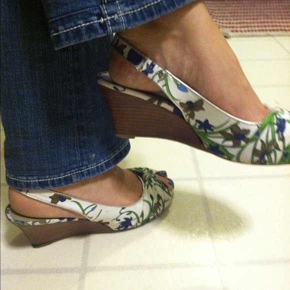 Spring peep toe wedge sling backs