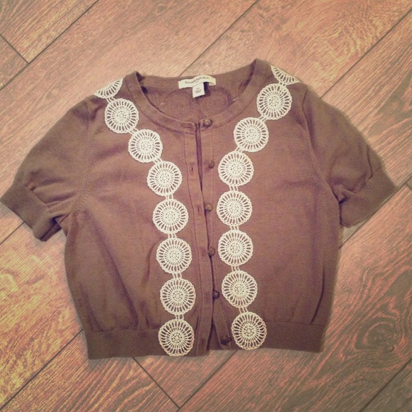 Banana Republic Cropped Sweater (XS)