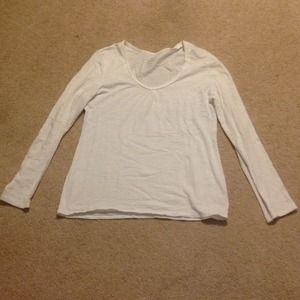 🐾SOLD BUNDLE🐾Old Navy White Shirt 🌟