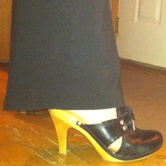 Michael Kors Sycamore clogs size 10 M. - Picture 1 of 4