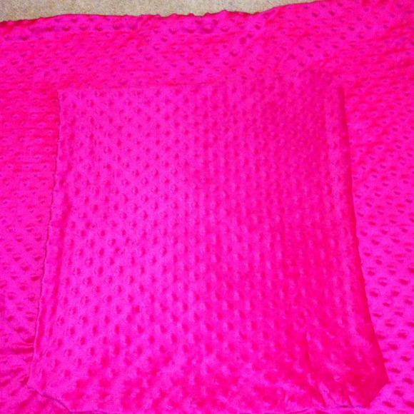 Cozy Toesies Blanket - Picture 3 of 4