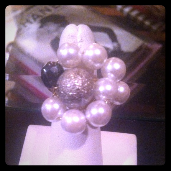 Wire wrapped pearl ring - Picture 1 of 1