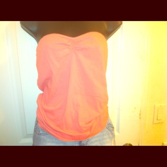 Strapless peach colored shirt