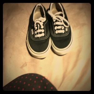 Black/white classic vans