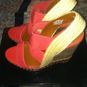 Boutique 9 wedge heel