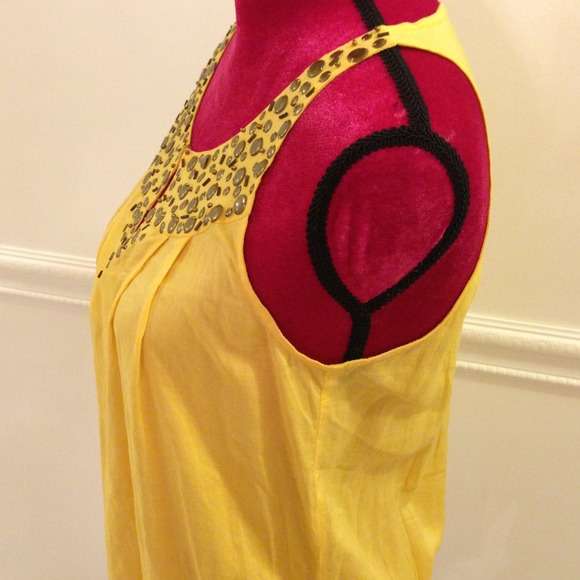 🔺Yellow Top🔺 - Picture 3 of 4