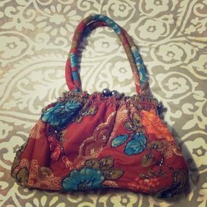 TRADE with @gabilu Floral handbag