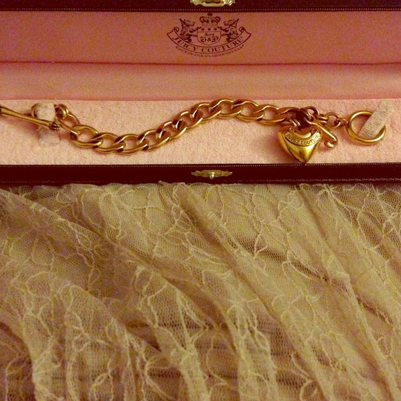 Juicy couture bracelet🎉SOLD🎉
