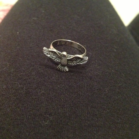 🚫SOLD🚫Cute eagle ring!! - Picture 2 of 2