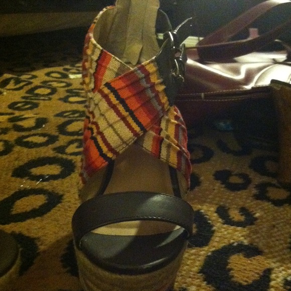 Multi colored wedged heels - Picture 3 of 4