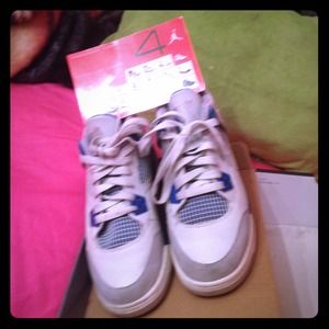 Jordan retro 4 military