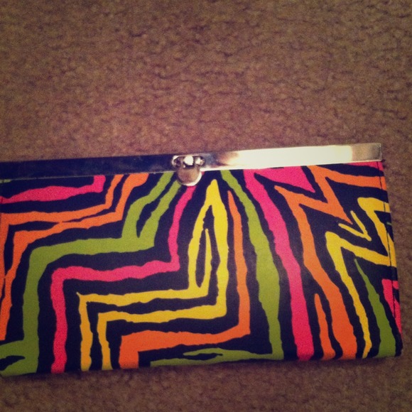 Wallet - Picture 1 of 2