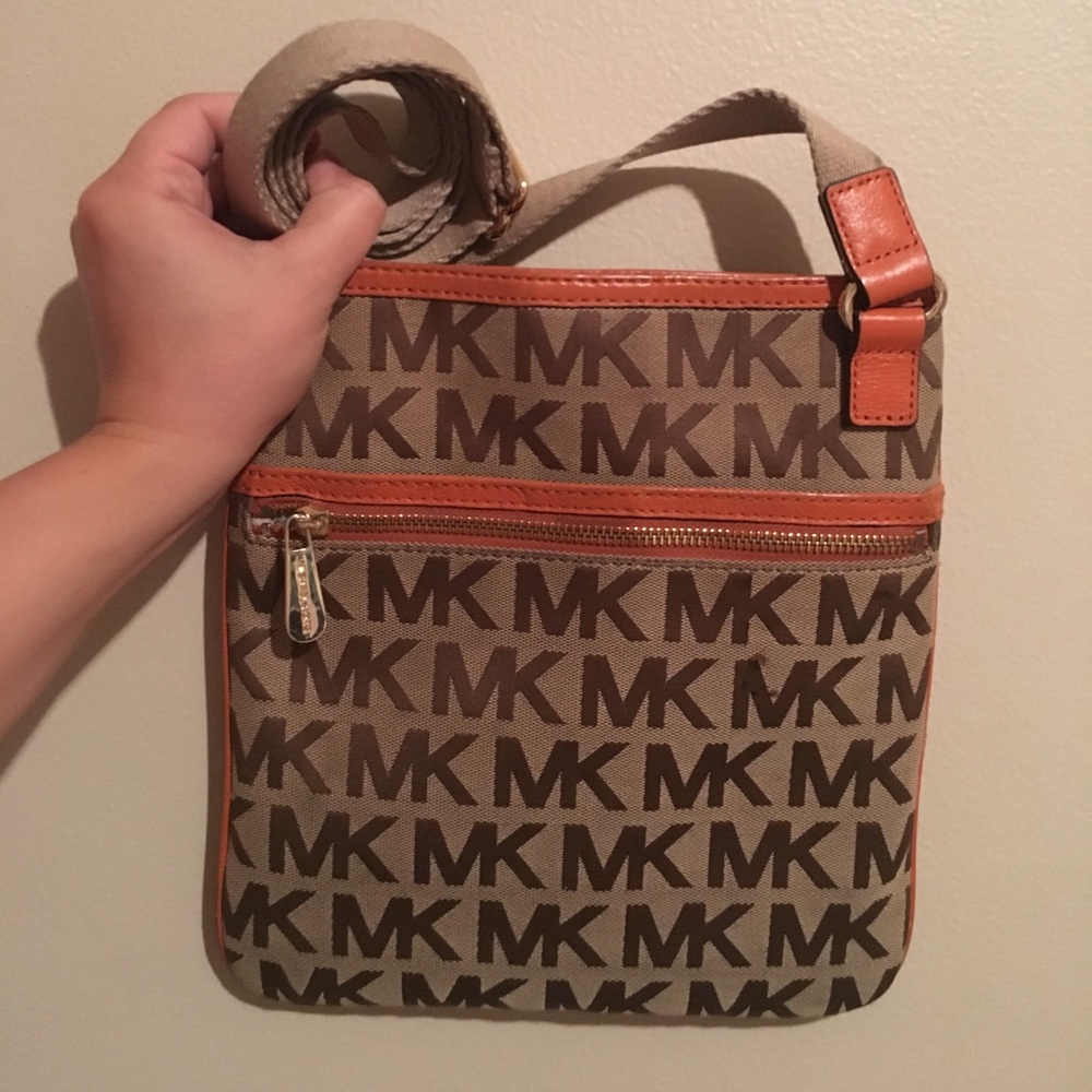Crossbody Michael Kors tan and orange leather