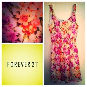 Forever21 Floral Spring Dress👗