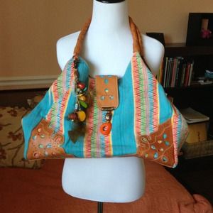 Bag in indigenous South American woven fabric
