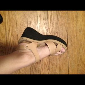 Bongo sandals size 6.5