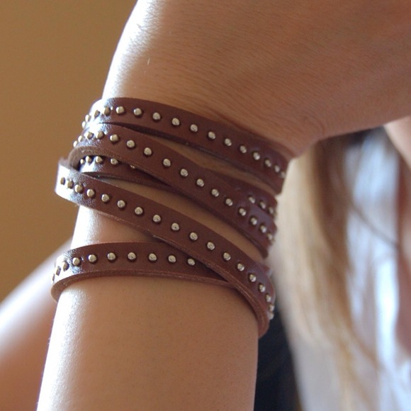****LIMITED STOCK****Leather wrap bracelets - Picture 2 of 2