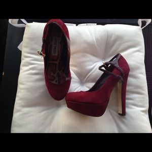 Steve Madden Shoes - ❌🚫Sold🚫❌Steven madden chunky heel Mary Janes Steve Madden Shoes - ❌🚫Sold🚫❌Steven madden chunky heel Mary Janes
