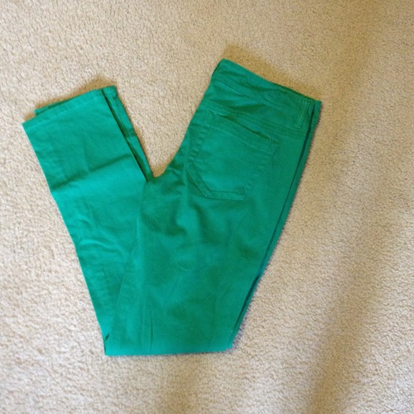 Green skinny jeans