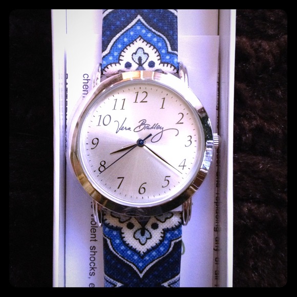 NIB Vera Bradley Nantucket Navy Silver Tone Watch