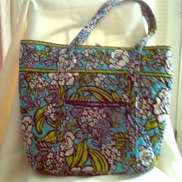 Large bag. Lots of pockets. Gently used.RESERVED!!