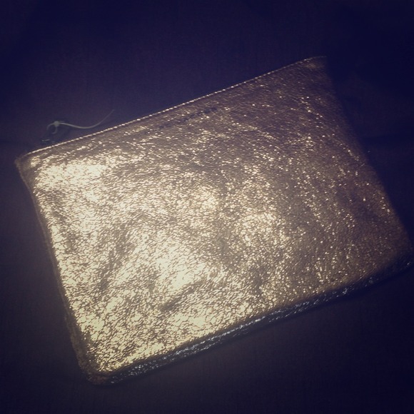 Marc Jacobs multi pouch💋price cut💋 -7$