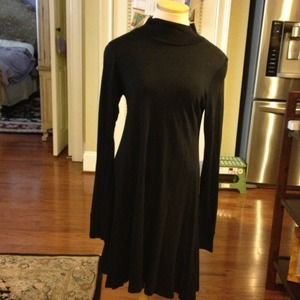 🎉🎉HOST PICK 8/28🎉🎉Black l/s dress w/high neck