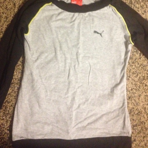 Long sleeve puma shirt.