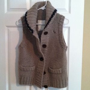 Abercrombie sweater vest