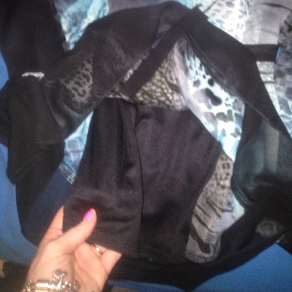 🔴Traded🔴 Sheer animal print top - Picture 3 of 4