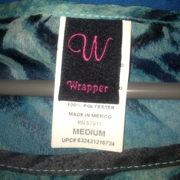 🔴Traded🔴 Sheer animal print top - Picture 4 of 4