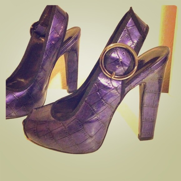 Jessica Simpson heels