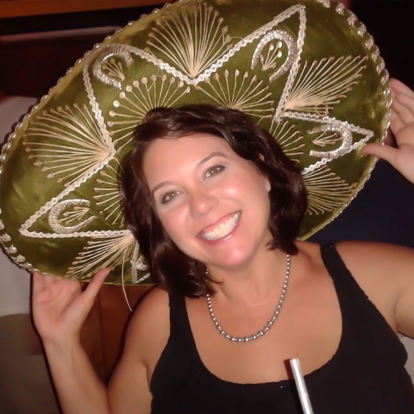 Posh Ambassador & Suggested User since 2012 - Picture 3 of 4