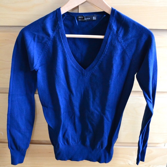 SOLD! Zara blue v-neck sweater (size: Small) - Picture 2 of 4