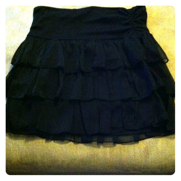 Forever 21 ruffled skirt