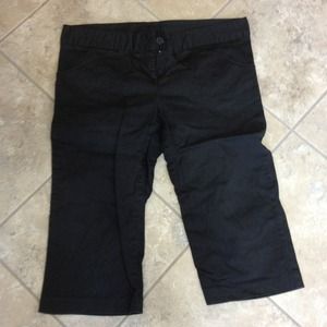 Black capris size 9