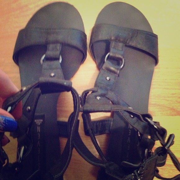 Steven by Steve Madden gladiator sandals