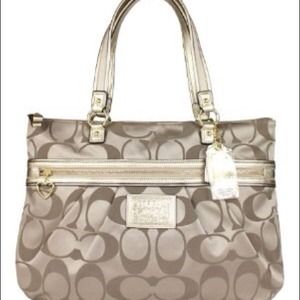 NWT Coach Daisy Signature Tote Bag Khaki Gold