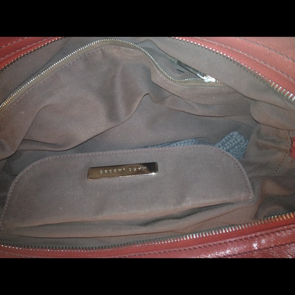 Authentic Marc Jacobs Deep Red Leather Bag. - Picture 3 of 5