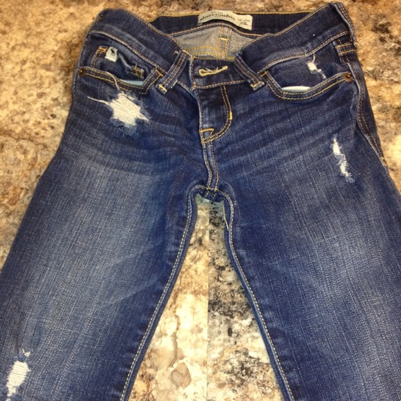 Jeans - Picture 2 of 3