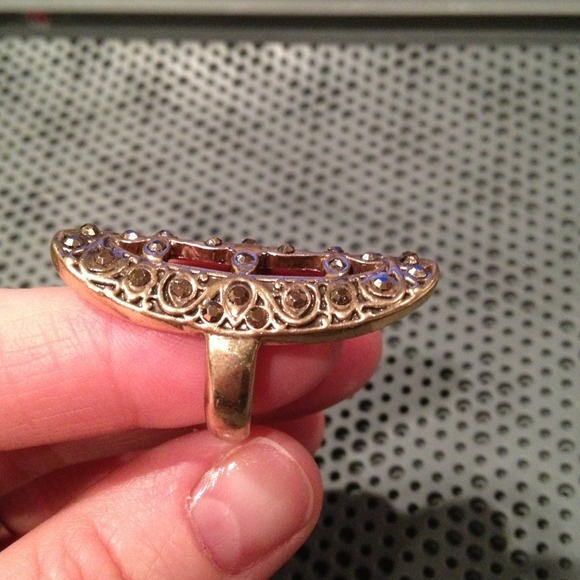 Brand new Lucky Brand gold time ring. Sz 7. - Picture 4 of 4