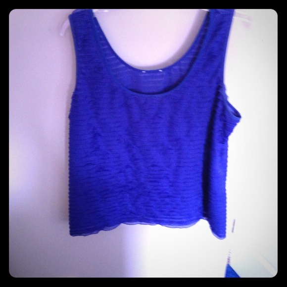 Blue Tablots ruffle tank top