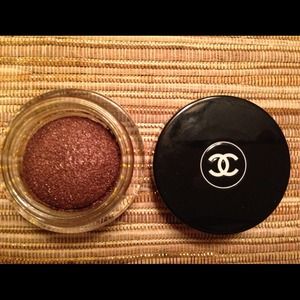 Chanel Illusion D'Ombre Eyeshadow