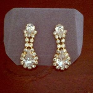 Rhinestone teardrop earrings,necklace bracelet.