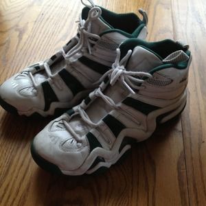 Adidas basketball shoes size 9 men's