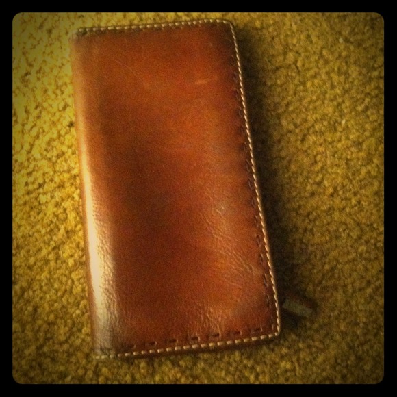 Leather fossil wallet