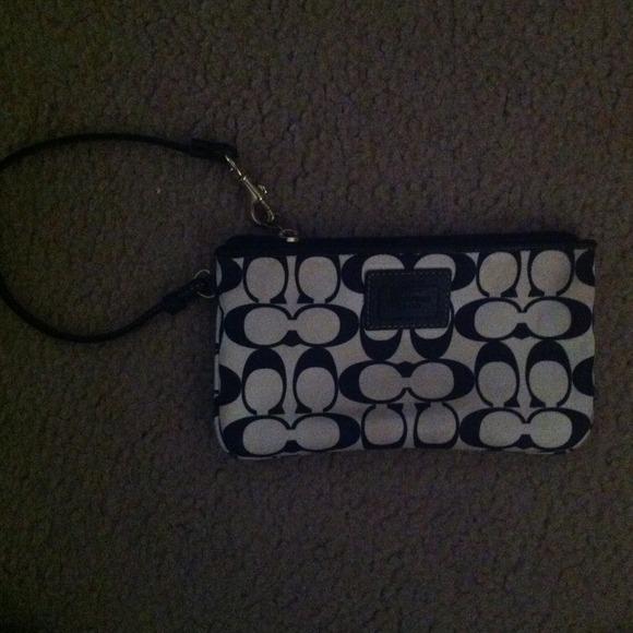 Sold / bundled! Coach Wristlet black & white